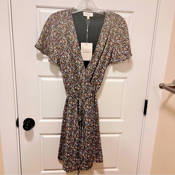 bohme Dresses & Skirts - Wrap mini ditsy floral print flutter sleeves wrap mini dress. A2